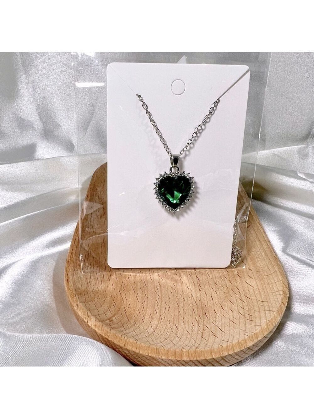 Green Heart Dainty Necklace - Picture 3 of 4